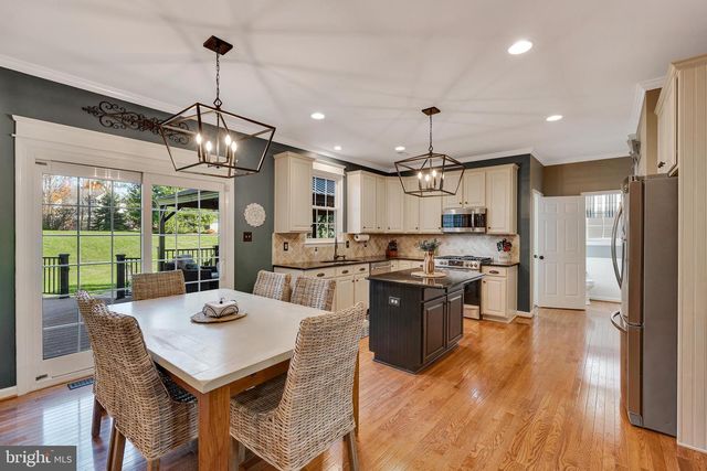 48 JESSICA CIR, Schwenksville, PA 19473