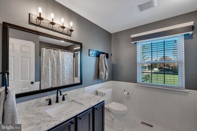 48 JESSICA CIR, Schwenksville, PA 19473