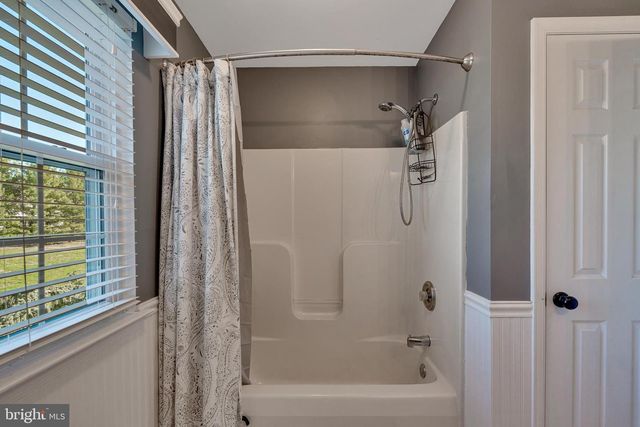 48 JESSICA CIR, Schwenksville, PA 19473