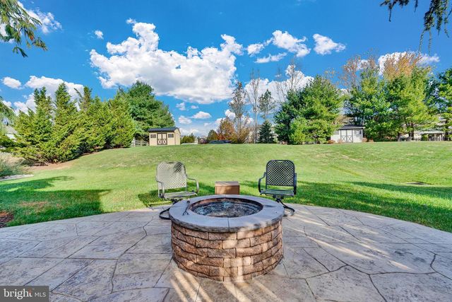 48 JESSICA CIR, Schwenksville, PA 19473