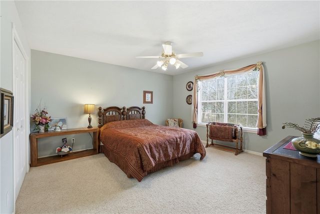 17 Saint Andrews Lane, Holiday Island, AR 72631