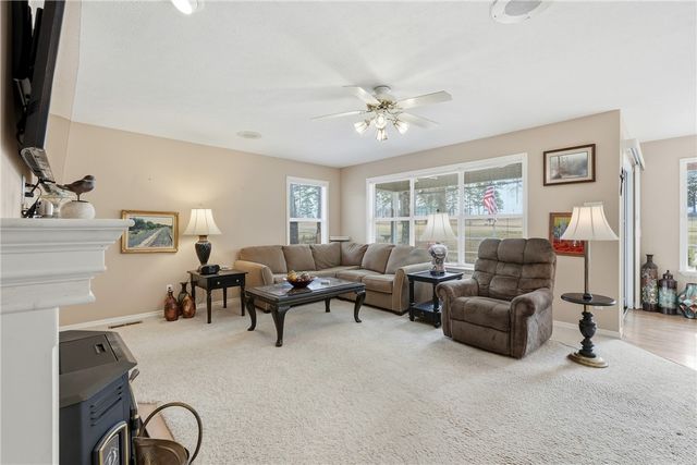 17 Saint Andrews Lane, Holiday Island, AR 72631