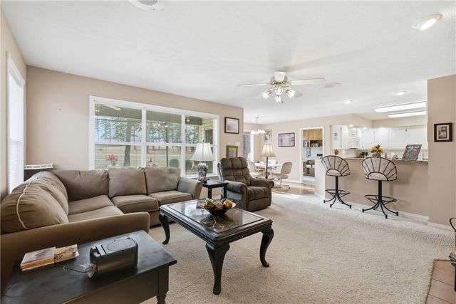 17 Saint Andrews Lane, Holiday Island, AR 72631