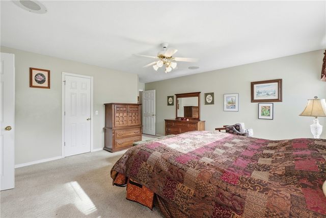 17 Saint Andrews Lane, Holiday Island, AR 72631