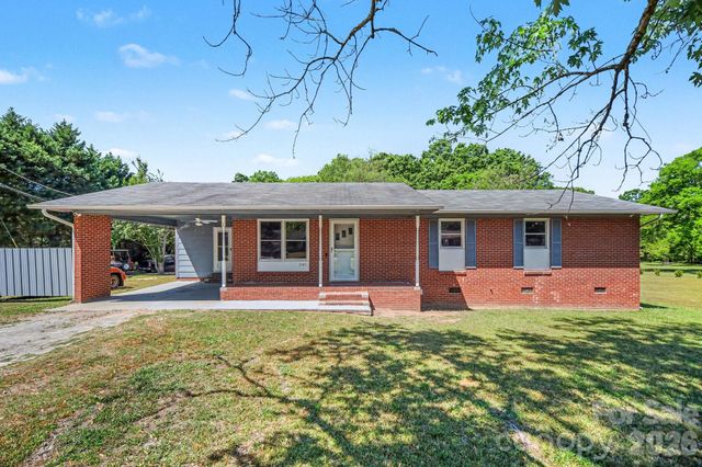 1145 Craigbrow Circle, Chester, SC 29706