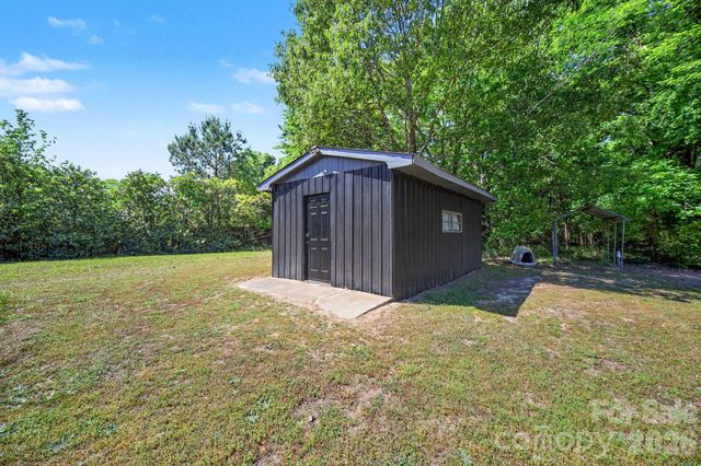 1145 Craigbrow Circle, Chester, SC 29706
