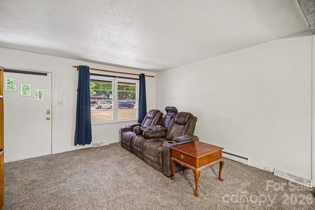 1145 Craigbrow Circle, Chester, SC 29706