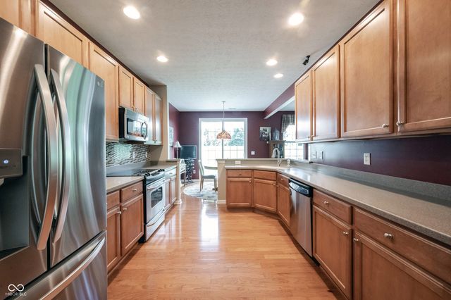 15962 Venito Trail, Fishers, IN 46037