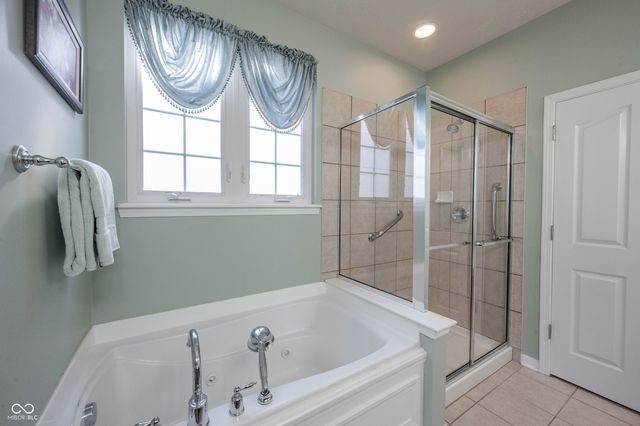 15962 Venito Trail, Fishers, IN 46037