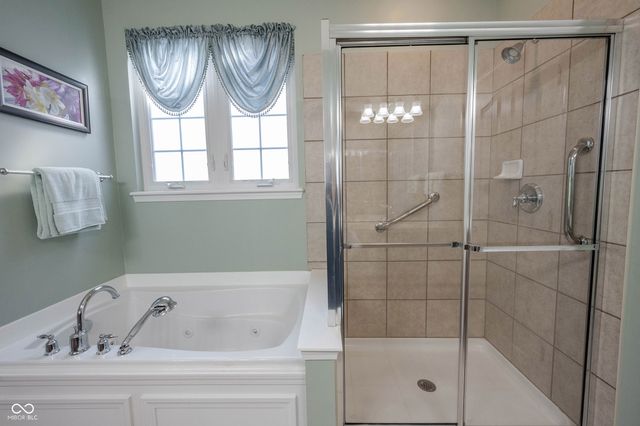 15962 Venito Trail, Fishers, IN 46037