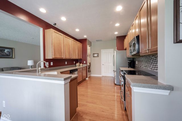 15962 Venito Trail, Fishers, IN 46037