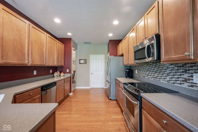 15962 Venito Trail, Fishers, IN 46037