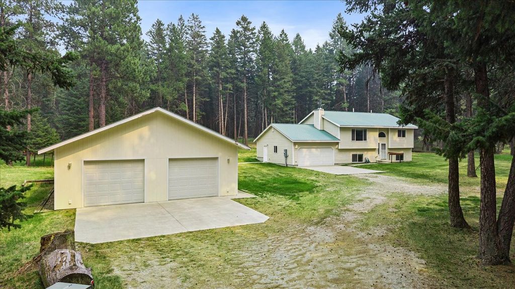 1423 Rogers Lane, Kila, MT 59920 photo 4