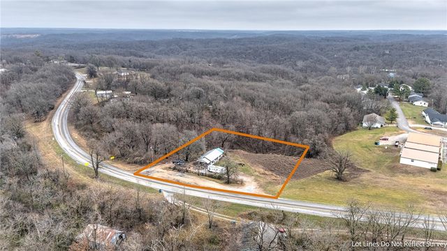1290 1st Avenue, Gravette, AR 72736