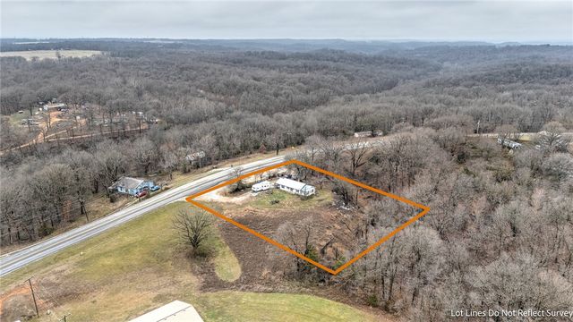 1290 1st Avenue, Gravette, AR 72736
