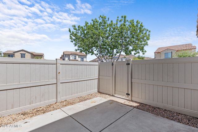 26712 N BABBLING BROOK Drive, Phoenix, AZ 85083