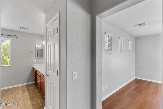 26712 N BABBLING BROOK Drive, Phoenix, AZ 85083