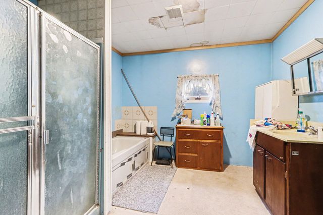 9849 W V Avenue, Prairie Ronde Twp, MI 49087