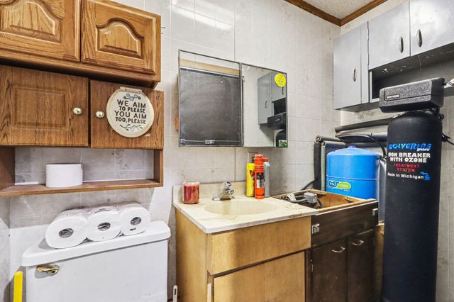 9849 W V Avenue, Prairie Ronde Twp, MI 49087