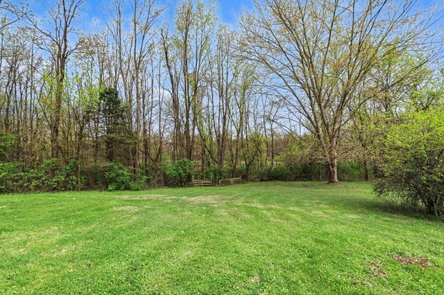 9849 W V Avenue, Prairie Ronde Twp, MI 49087