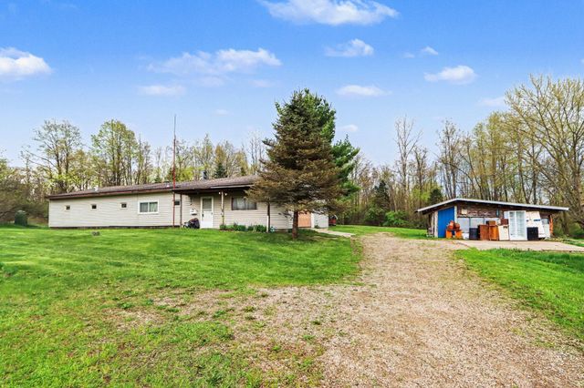 9849 W V Avenue, Prairie Ronde Twp, MI 49087