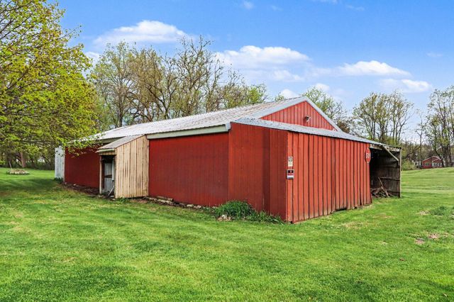 9849 W V Avenue, Prairie Ronde Twp, MI 49087