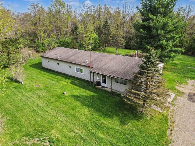 9849 W V Avenue, Prairie Ronde Twp, MI 49087