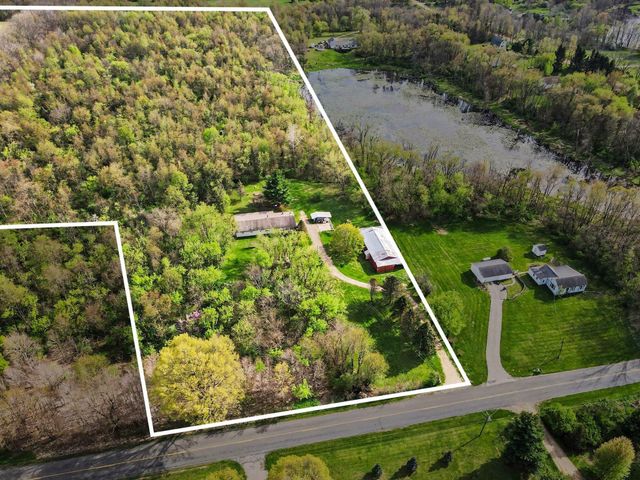 9849 W V Avenue, Prairie Ronde Twp, MI 49087
