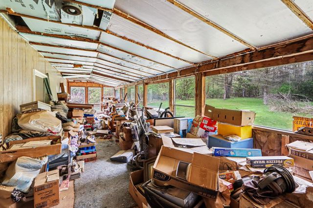 9849 W V Avenue, Prairie Ronde Twp, MI 49087
