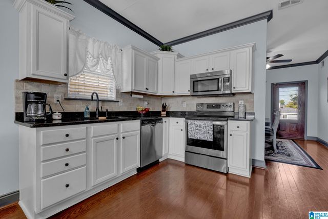 757 MAIN STREET, Fultondale, AL 35068