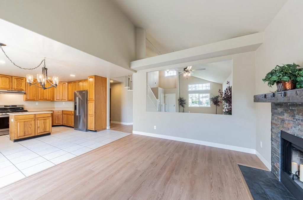 Image 10 of property listing at 10 Rex Circle, Salinas, CA 93906