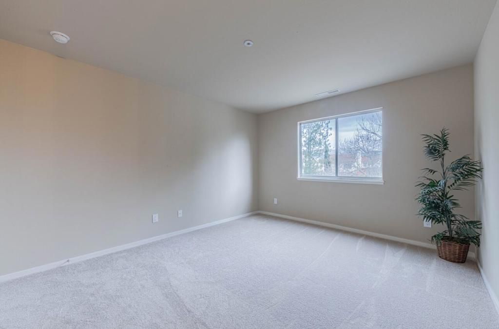 Image 25 of property listing at 10 Rex Circle, Salinas, CA 93906