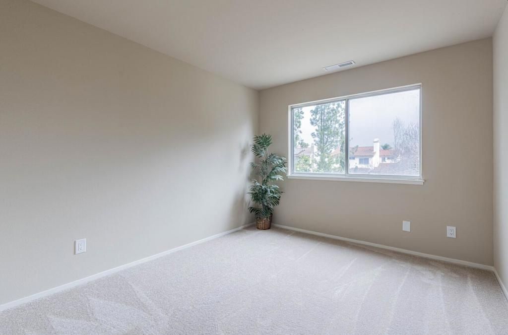 Image 34 of property listing at 10 Rex Circle, Salinas, CA 93906