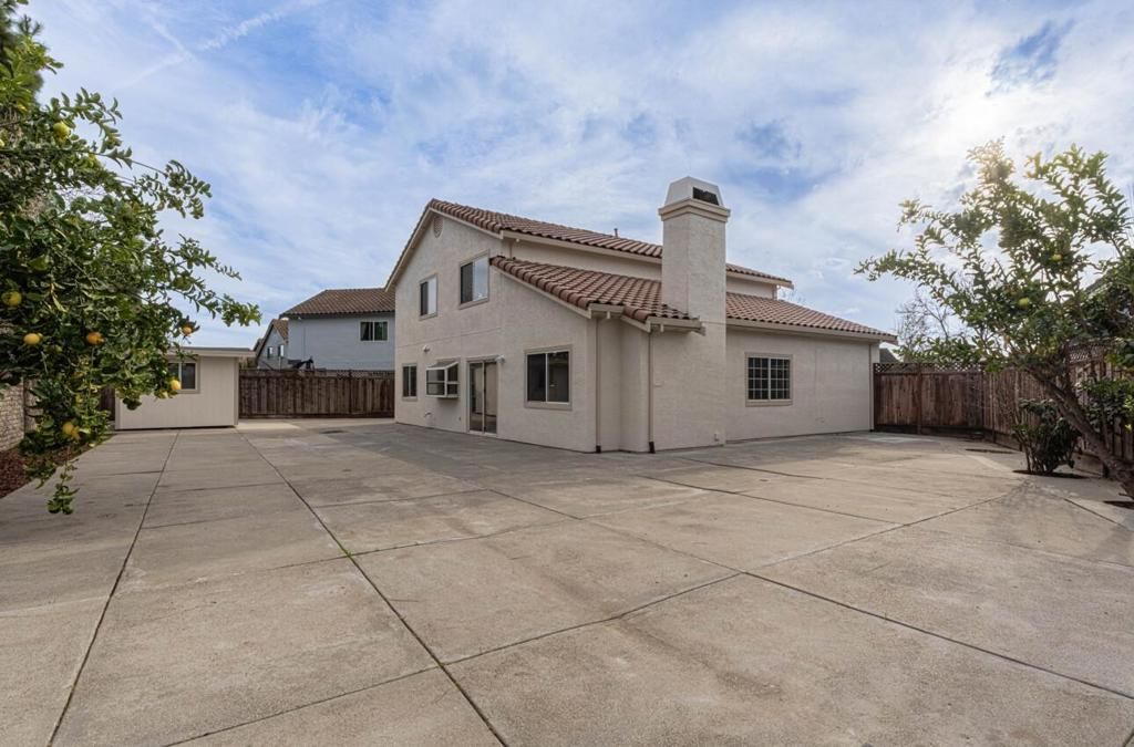 Image 38 of property listing at 10 Rex Circle, Salinas, CA 93906