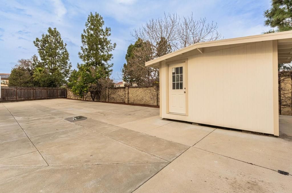 Image 41 of property listing at 10 Rex Circle, Salinas, CA 93906