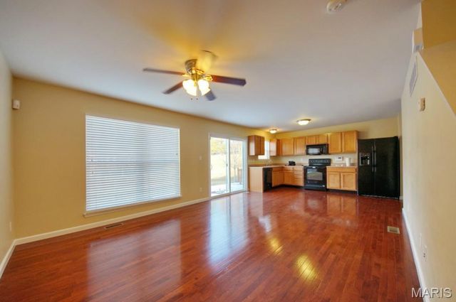 208 Waterside Crossing Ct, St Peters, MO 63376