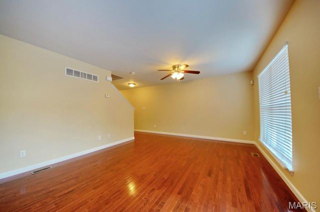 208 Waterside Crossing Ct, St Peters, MO 63376