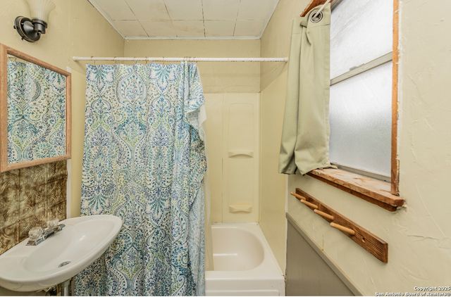6121 Tanglewood Trl, Spring Branch, TX 78070