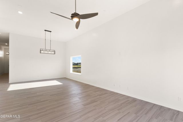 228 Olive Branch, Santa Teresa, NM 88008