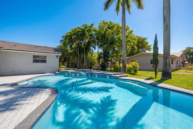 2651 NW 107th Avenue, Coral Springs, FL 33065
