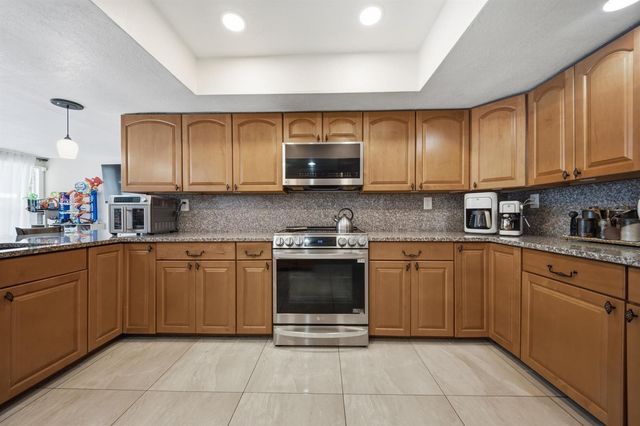 2651 NW 107th Avenue, Coral Springs, FL 33065