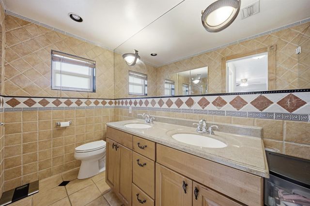 2651 NW 107th Avenue, Coral Springs, FL 33065