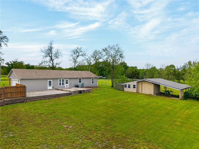 429 NW 1601st Road, Kingsville, MO 64061