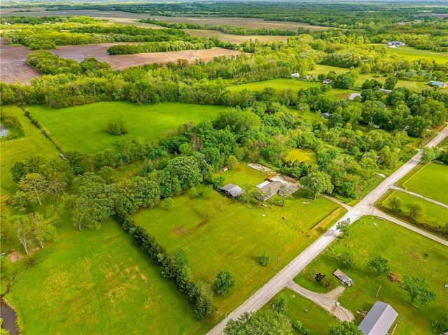 429 NW 1601st Road, Kingsville, MO 64061