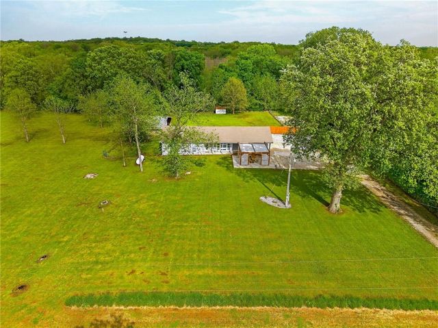 429 NW 1601st Road, Kingsville, MO 64061