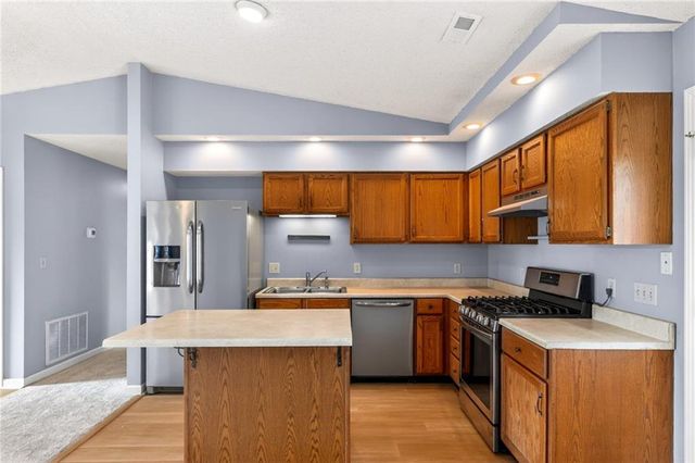 429 NW 1601st Road, Kingsville, MO 64061