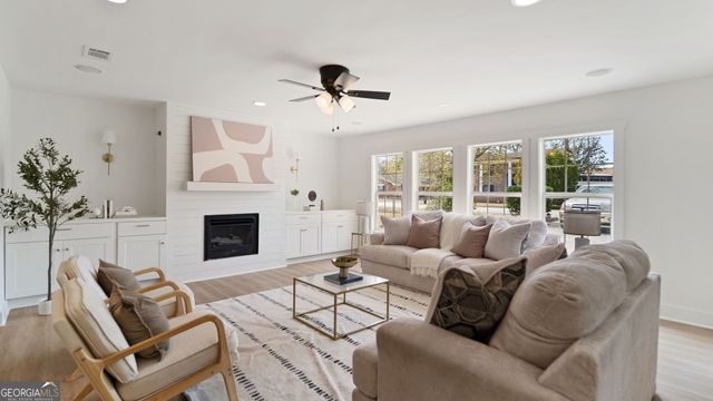 642 Parker Drive, Hinesville, GA 31313