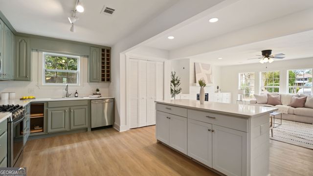 642 Parker Drive, Hinesville, GA 31313