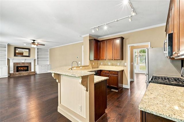238 Ribbon Leaf View, Suwanee, GA 30024