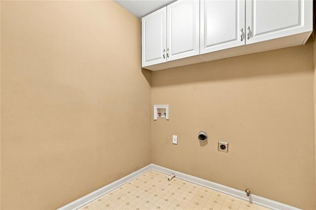 238 Ribbon Leaf View, Suwanee, GA 30024